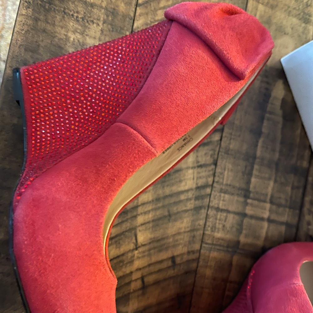 Red wedge heels